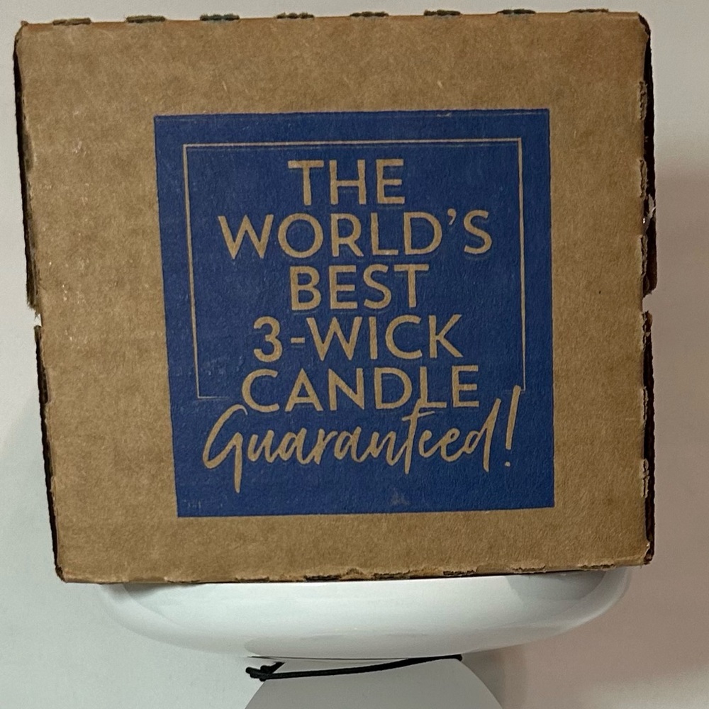 Bath & Body Works Pumpkin Carving 3-Wick Candle Halloween 2025 - Picture 6 of 7